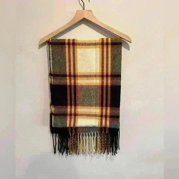 Oversized Scarf - Picture 2 of 3